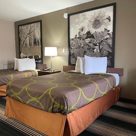 Deluxe Inn & Suites Junction City Exteriér fotografie